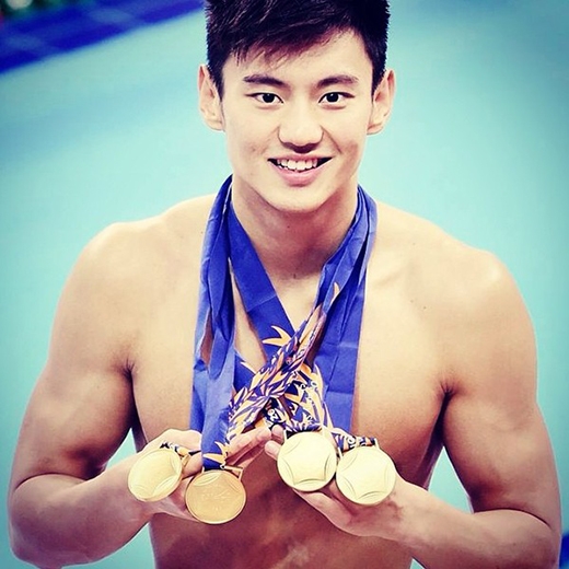 20141001-035755-van-dong-vien-gay-sot-cong-dong-mang-6